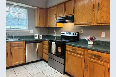 22 E Townhouse Lane #31, Grand Prairie, TX 75052 - Photo 14
