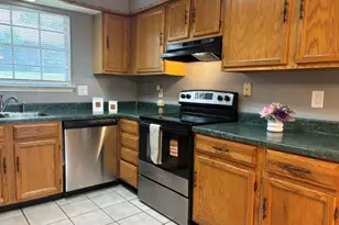 22 E Townhouse Ln, Grand Prairie, TX 75052 - Photo 14