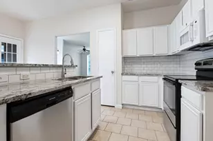 709 Catalina Dr, Lancaster, TX 75146 - Photo 8