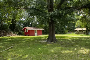 1307 S Delaware St, Clarksville, TX 75426 - Photo 14