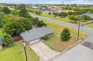 2 Finley Cir, Krum, TX 76249 - Photo 32