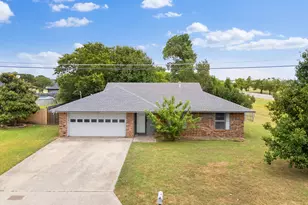 2 Finley Cir, Krum, TX 76249 - Photo 30