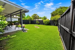 8633 Baumgarten Dr, Dallas, TX 75228 - Photo 24