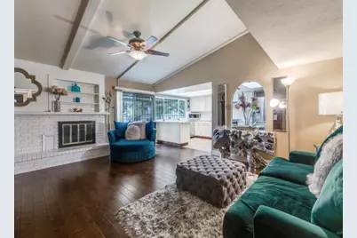 8633 Baumgarten Drive, Dallas, TX 75228 - Photo 10
