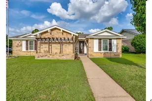2616 Shady Brook Dr, Bedford, TX 76021 - Photo 2