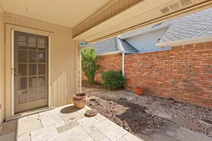 1208 Oriental Ave, Arlington, TX 76011 - Photo 28