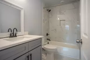 815 Ritchey St, Gainesville, TX 76240 - Photo 12