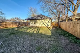 815 Ritchey St, Gainesville, TX 76240 - Photo 16