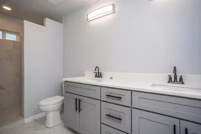 815 Ritchey Street, Gainesville, TX 76240 - Photo 8