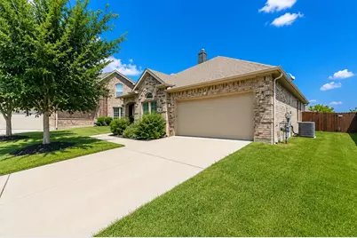 301 Hideaway Road, McKinney, TX 75072 - Photo 2