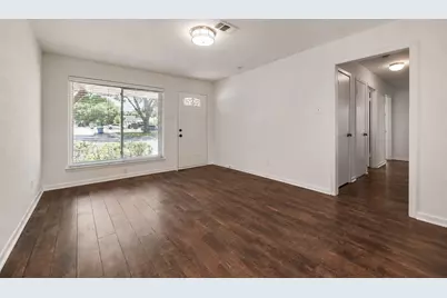 8955 Boundbrook Avenue, Dallas, TX 75243 - Photo 20