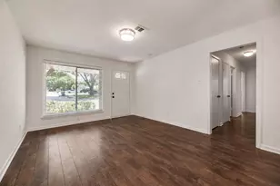 8955 Boundbrook Ave, Dallas, TX 75243 - Photo 20