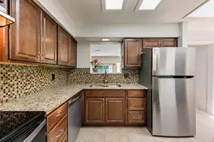 8955 Boundbrook Ave, Dallas, TX 75243 - Photo 12