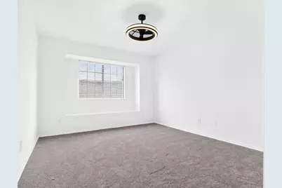 1104 Breezewood Drive, Lewisville, TX 75077 - Photo 6