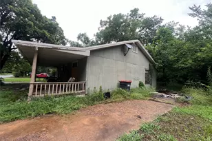 1049 3rd St SE, Paris, TX 75460 - Photo 6