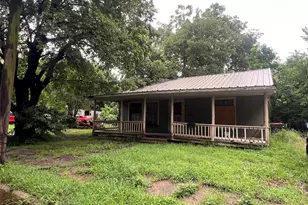 1049 3rd St SE, Paris, TX 75460 - Photo 4