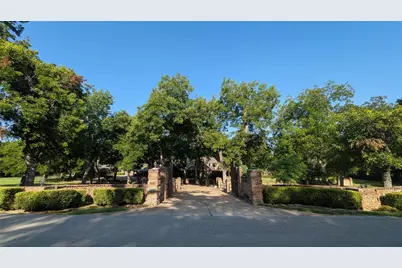 1431 S Houston School Road, Lancaster, TX 75146 - Photo 12