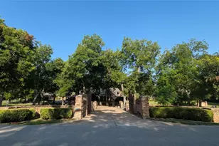 1431 S Houston School Rd, Lancaster, TX 75146 - Photo 12