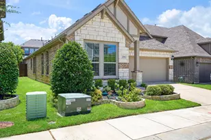 2256 Briar Ridge Trail, Carrollton, TX 75010 - Photo 4