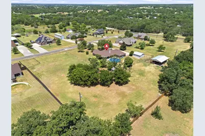 109 Crestwood Lane, Springtown, TX 76082 - Photo 38