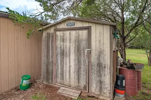 141 Pennington St, Buffalo Gap, TX 79508 - Photo 34