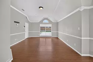 2848 Gillespie Ln, Grand Prairie, TX 75052 - Photo 28