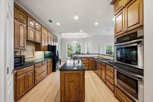 2643 Creekwood Dr, Cedar Hill, TX 75104 - Photo 12