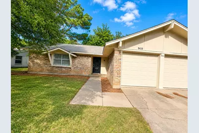 5410 Kings Manor Drive, Lake Dallas, TX 75065 - Photo 2