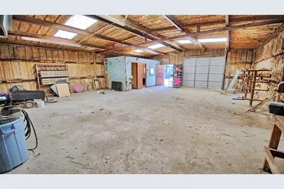 105 W Highway 82, Nocona, TX 76255 - Photo 16