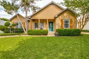 514 N 1st St, Midlothian, TX 76065 - Photo 1