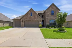 212 Lillian Ln, Waxahachie, TX 75165 - Photo 1