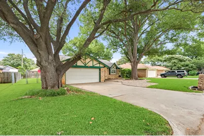 5524 Wood View Street, North Richland Hills, TX 76180 - Photo 2