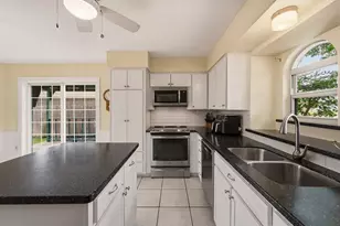 5524 Wood View St, North Richland Hills, TX 76180 - Photo 12