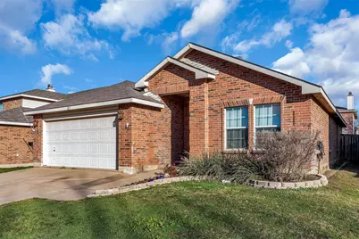 1817 Kittredge Way, Fort Worth, TX 76247 - Photo 2