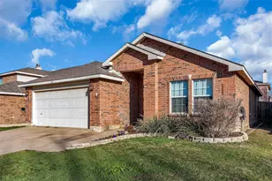 1817 Kittredge Way, Fort Worth, TX 76247 - Photo 2