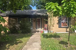 1303 Wesley St, Greenville, TX 75401 - Photo 2