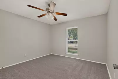 433 Solitude Drive, Garland, TX 75043 - Photo 32