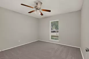 433 Solitude Dr, Garland, TX 75043 - Photo 32