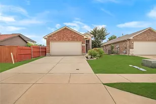 2140 Sweetwood Dr, Fort Worth, TX 76131 - Photo 2