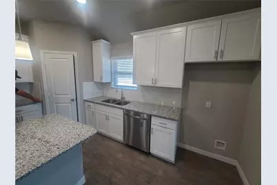 321 Ranch Road, Justin, TX 76247 - Photo 4