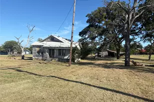 10847 Elk Rd, Axtell, TX 76624 - Photo 6