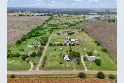 10847 Elk Road, Axtell, TX 76624 - Photo 2