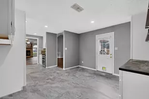 4902 Van Ness St, Garland, TX 75043 - Photo 18