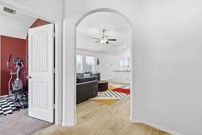 5325 Brentlawn Drive, Fort Worth, TX 76179 - Photo 4
