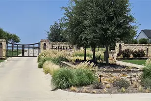 2043 Vaquero Dr, Weatherford, TX 76088 - Photo 2