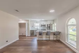 1214 Winterwood Dr, Lewisville, TX 75067 - Photo 6