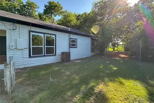 403 N Gaither St, Glen Rose, TX 76043 - Photo 4