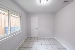 2604 Leo Dr, Garland, TX 75044 - Photo 4