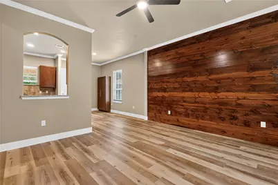 403 S 4th Street, Bonham, TX 75418 - Photo 4