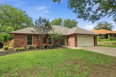 6713 N Park Drive, North Richland Hills, TX 76182 - Photo 1